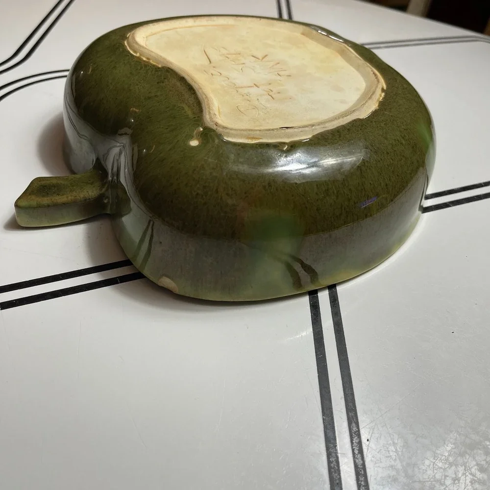VTG Dryden Pottery Apple Bowl 9
